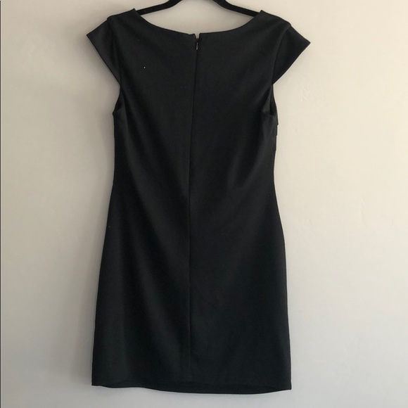 Little black dress - Picture 3 of 4